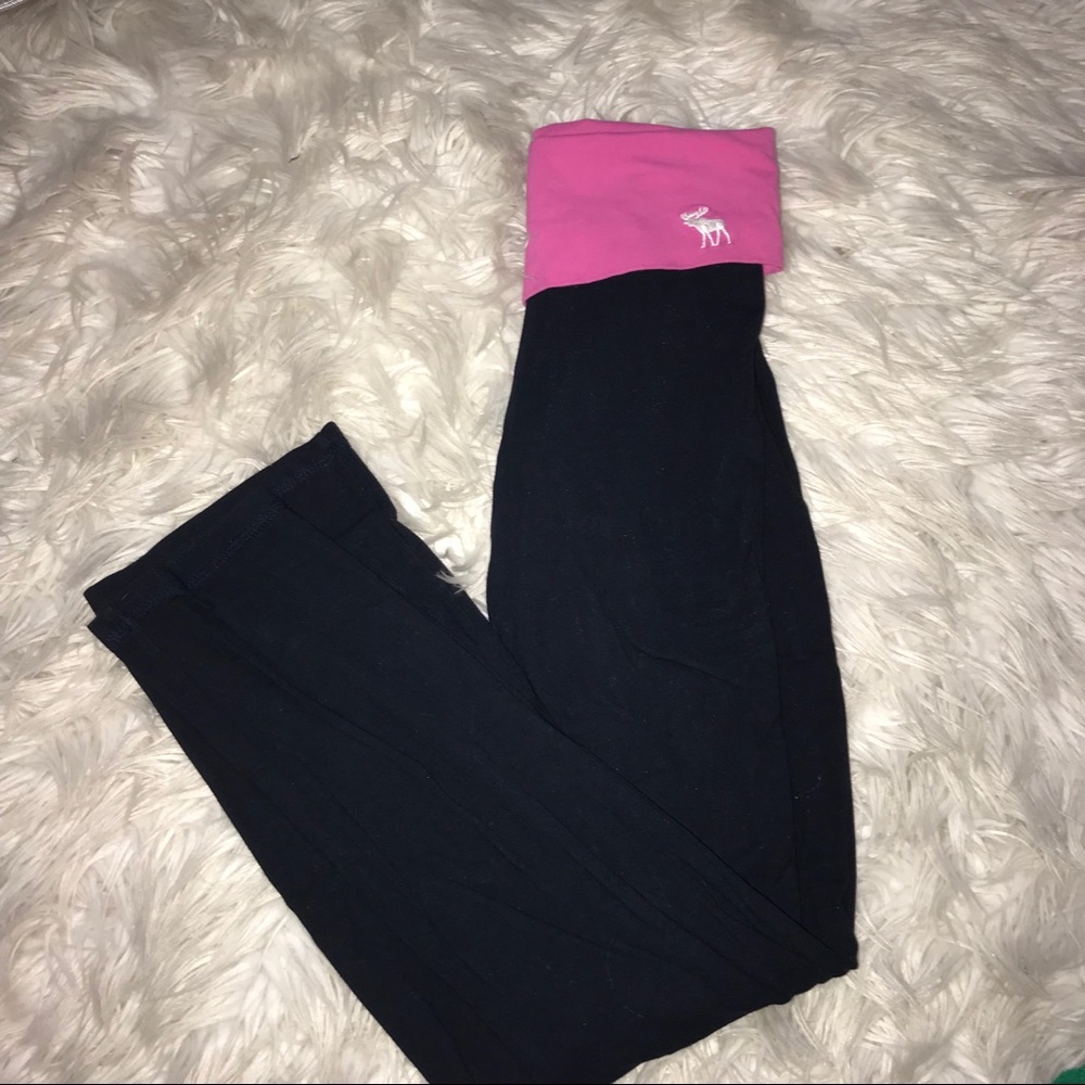 Abercrombie kids small yoga pants